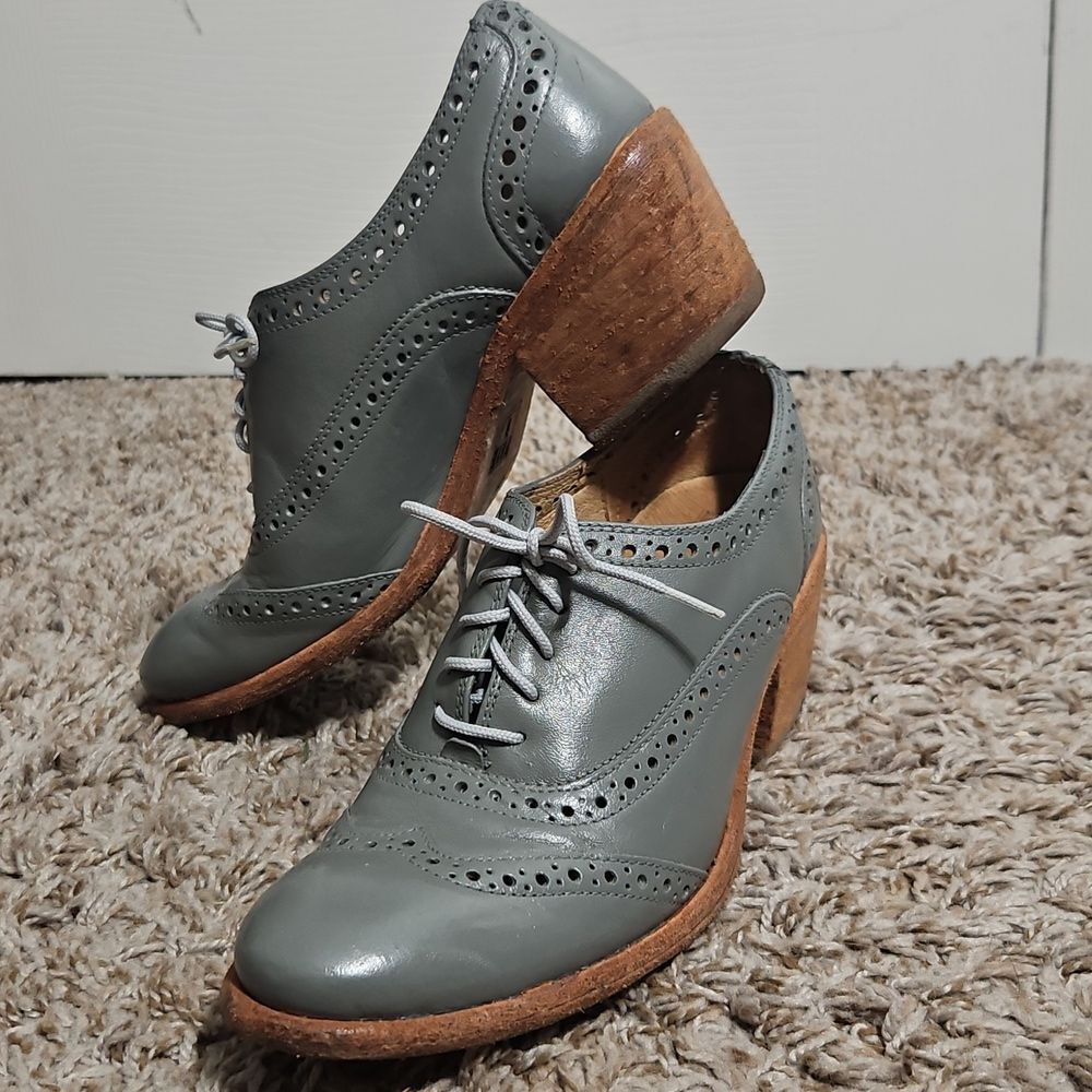 Frye Maggie Perforated Wingtip Oxford Heels Gray Leather Sz 6 Custom Paint